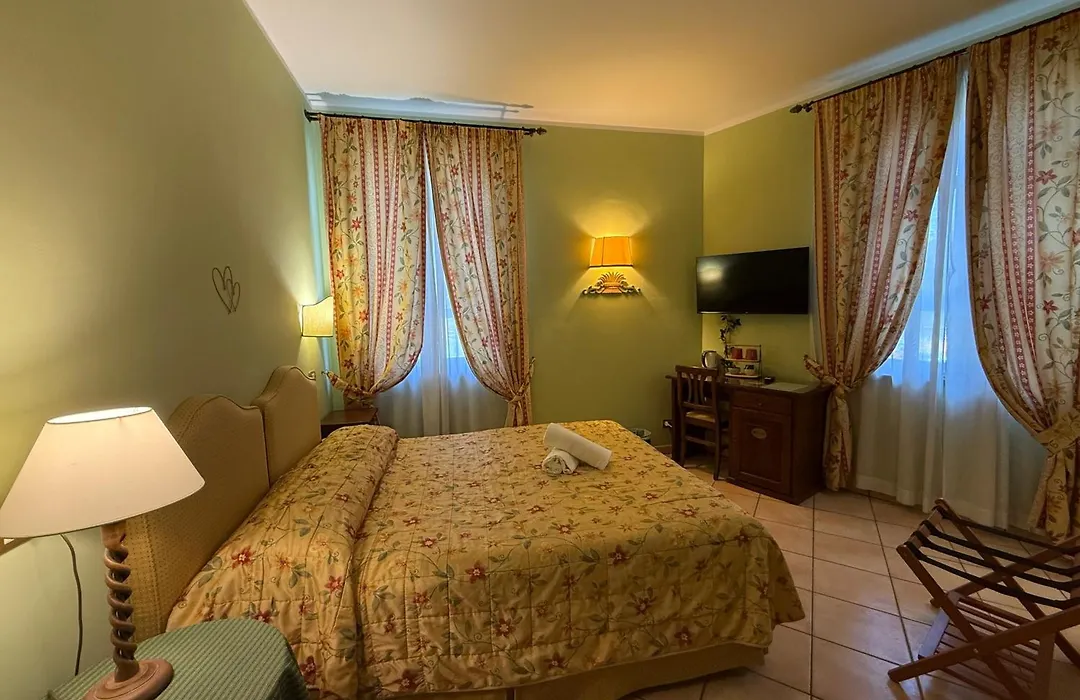 Villa Le Camelie Siena-1